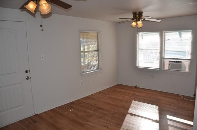 Building Photo - 1811 52nd St
