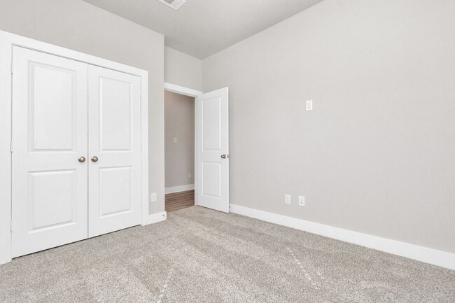 Building Photo - 7322 Coconut Bay Dr