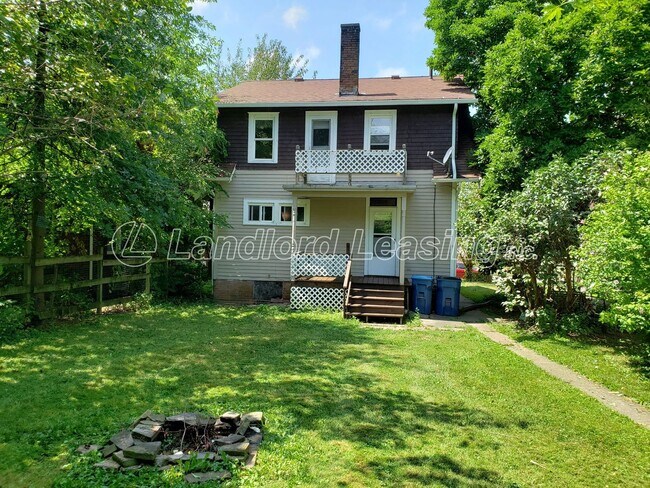 Building Photo - Character-Filled 3-Bedroom Colonial