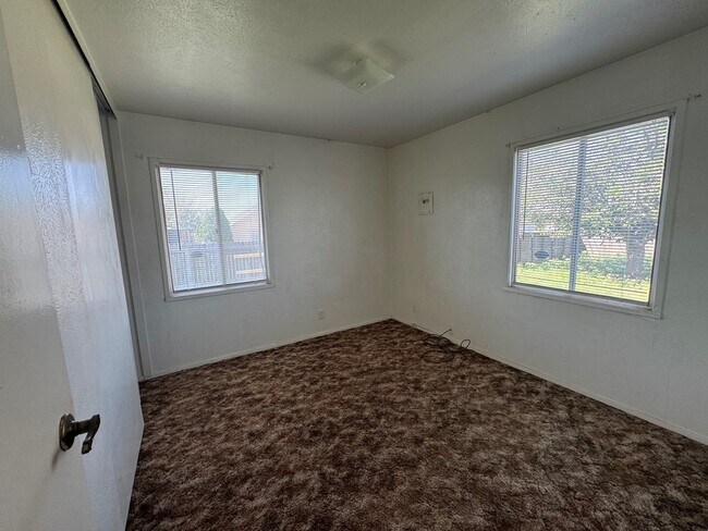 Building Photo - 3101 Merrill Ave