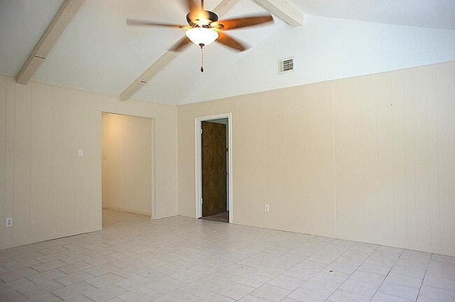 Building Photo - 2618 Tinechester Dr