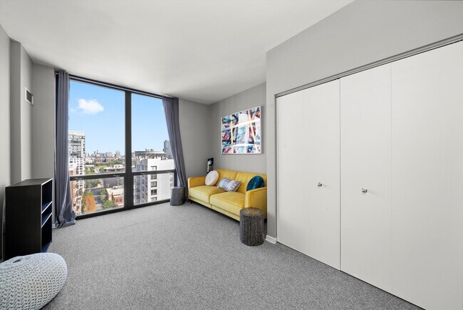 Building Photo - 435 W Erie St