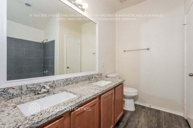 Building Photo - 1961 Courtside Dr