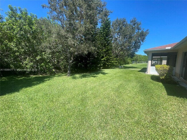 Building Photo - 6425 Las Palmas Way