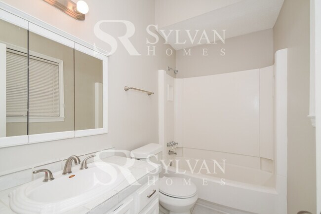 Building Photo - Luxury, Location, and Convenience, it is all HERE!