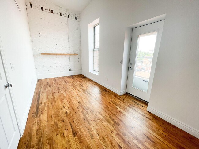 Building Photo - 208 W Michigan Ave