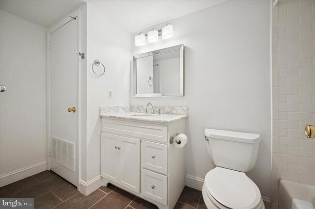 Building Photo - 61 Ramsgate Ct