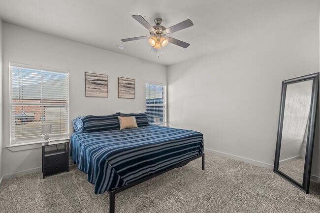 Building Photo - Spacious Townhome Located South Of Town Near Cooper Elementary