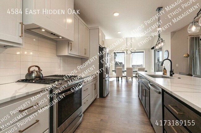 Building Photo - 4584 E Hidden Oak St