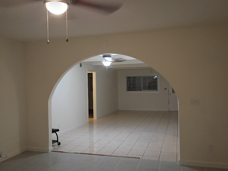 Building Photo - 5605 Layton Dr