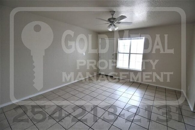 Building Photo - Spacious 3-Bedroom, 2-Bathroom Unit in Loma Vista- 3205 Hereford, Unit A, Killeen