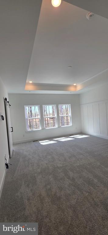 Building Photo - 1152 Broad Lk Dr