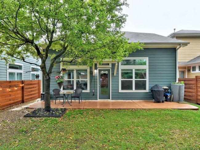 Building Photo - 1415 Homespun Rd
