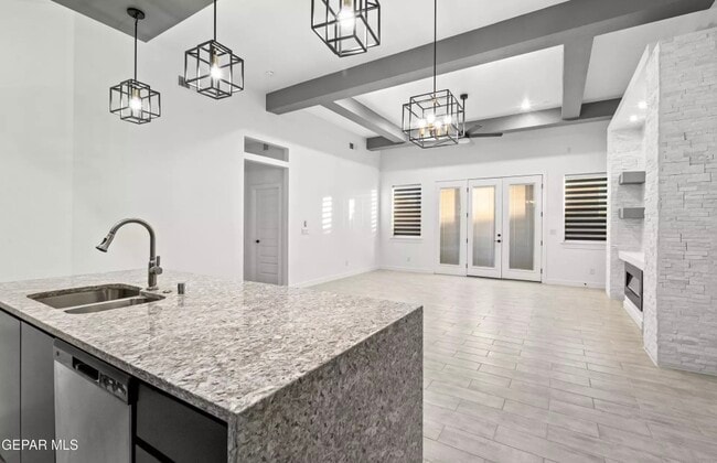 Building Photo - 13832 Paseo de Loma Ct