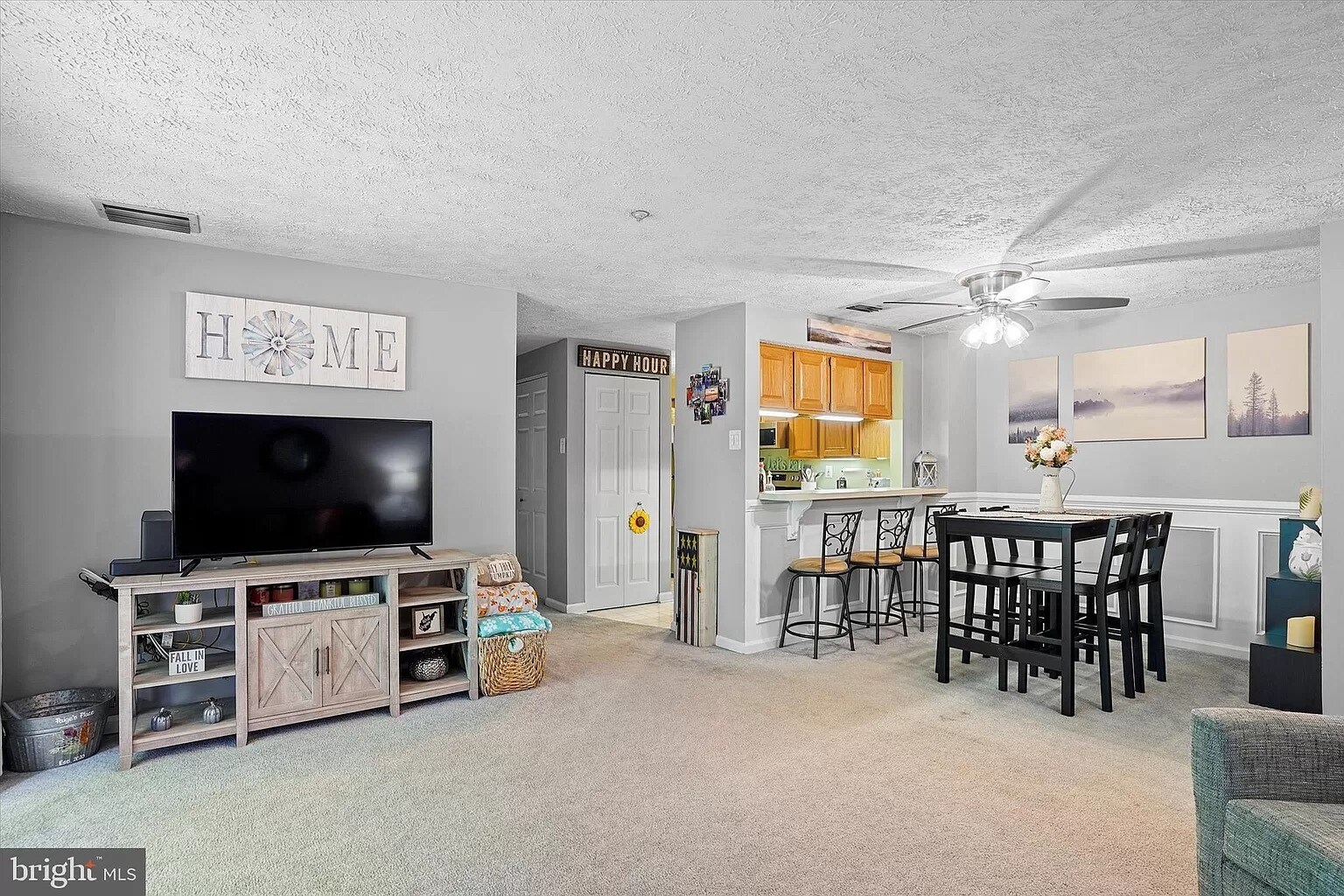 Building Photo - 209 Oak Leaf Cir