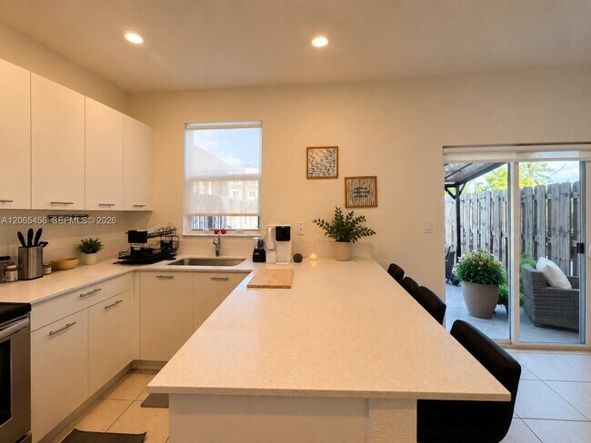 Building Photo - 12159 NW 23rd Ct
