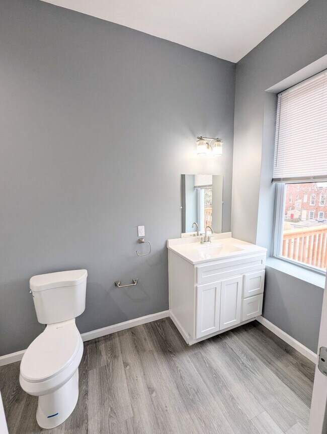 Building Photo - 3438 Oregon Ave