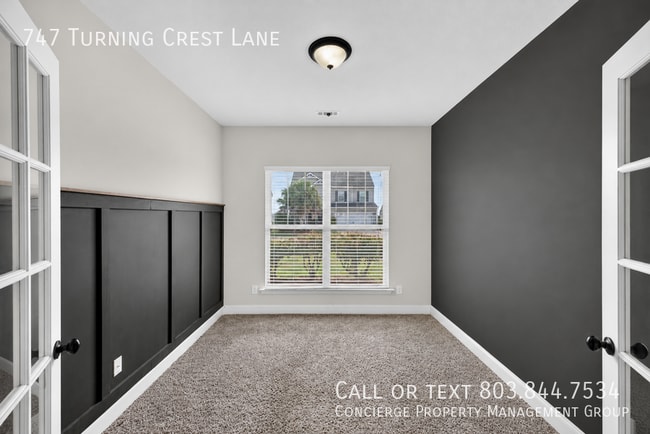 Building Photo - 747 Turning Crest Ln
