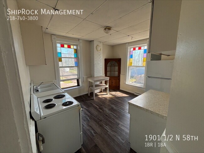 Building Photo - 1901 1/2 N 58th-