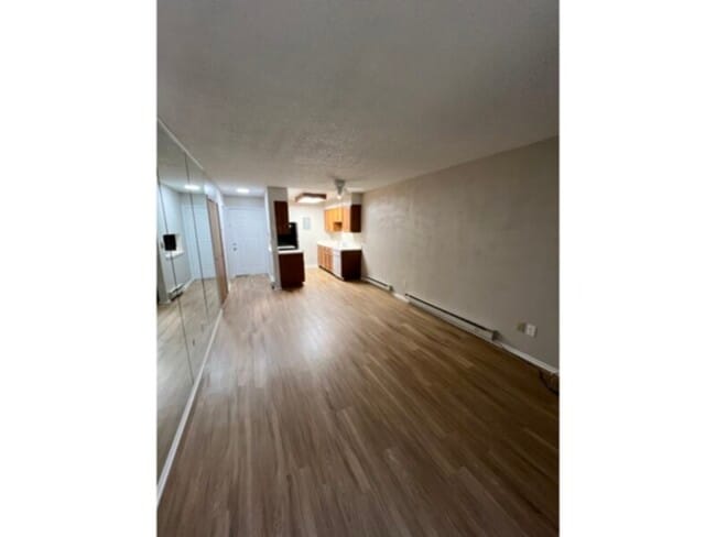 Building Photo - 14701 E Tennessee Dr