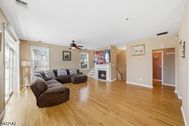 Building Photo - 154 George Russell Way