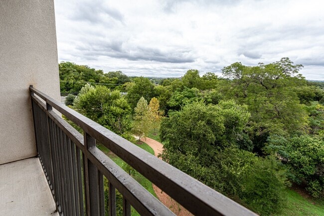 Building Photo - 1900 Barton Springs Rd