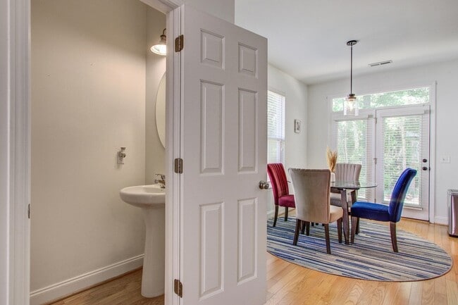 Building Photo - 9624 Scarborough court