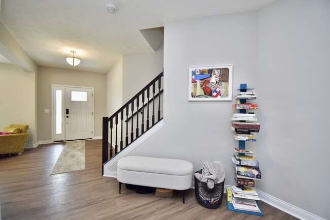 Building Photo - 7164 Glenvalley Dr