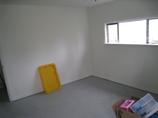 Building Photo - 320 Winthrop Ave