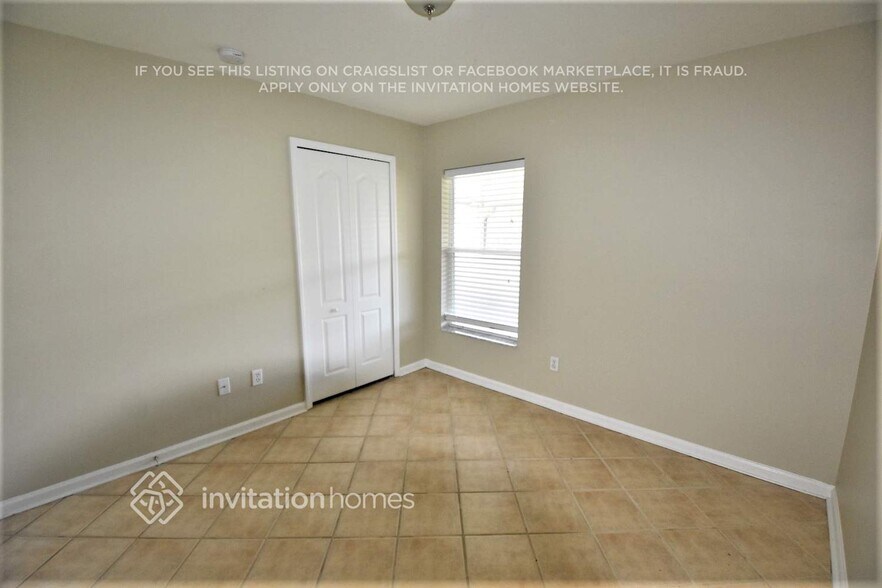 Building Photo - 10206 Hunters Haven Blvd