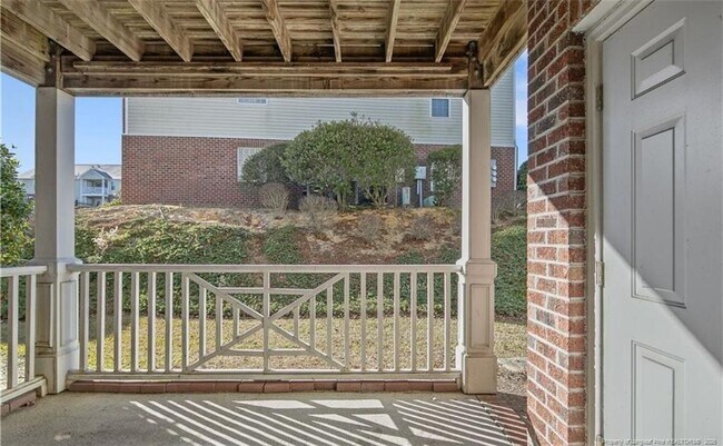 Building Photo - 331 Bubble Creek Ct