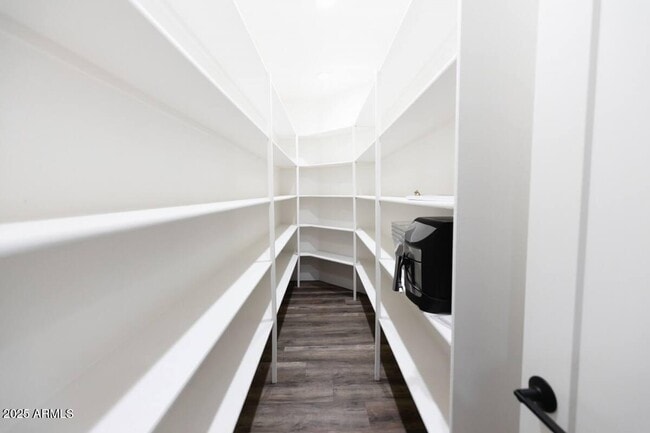 Building Photo - 710 N 39th Dr