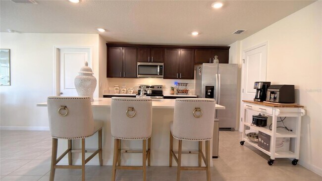 Building Photo - 6987 SW 136th Ln