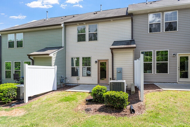 Building Photo - 731 Maypearl Ln