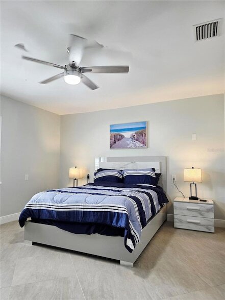 Building Photo - 3435 Overlook Dr NE