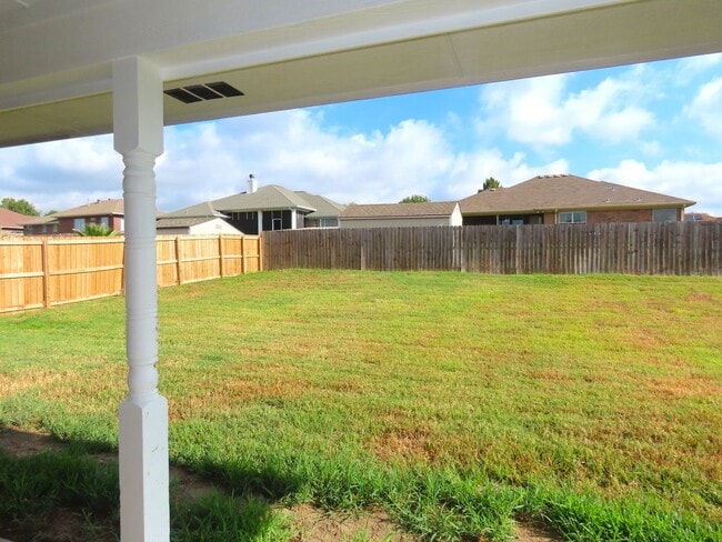 Building Photo - Gorgeous 3 Bedroom, 2 Bath Home in Flint!