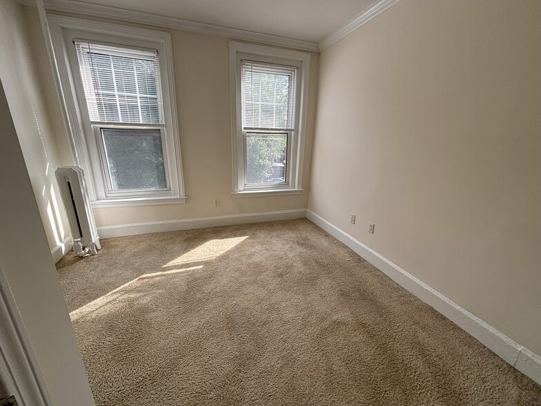 Building Photo - 1247 Beacon St