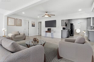 Building Photo - 9234 -9236 Winter Gardens Blvd