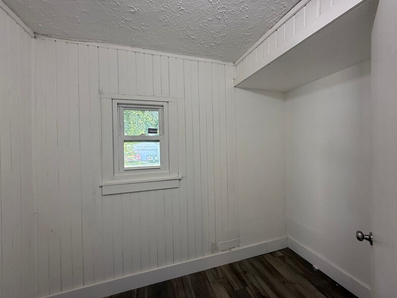 Building Photo - 2809 Columbia Ave