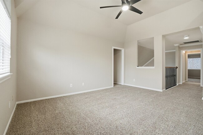 Building Photo - 10358 Grandbrook Dr