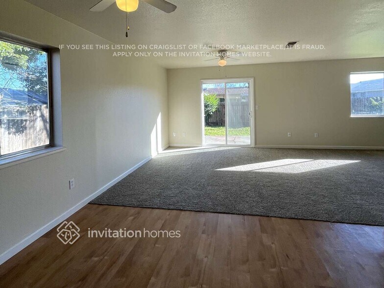 Building Photo - 555 Spruce St