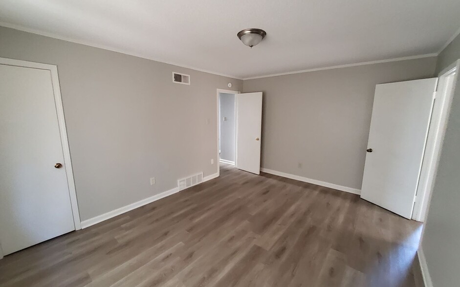 Building Photo - 5061 Belfast Dr
