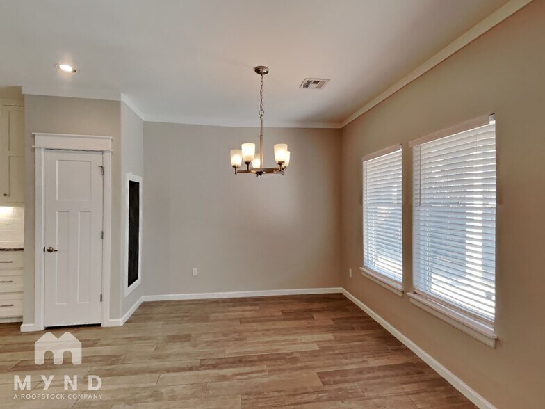 Building Photo - 12924 Firerock Cir