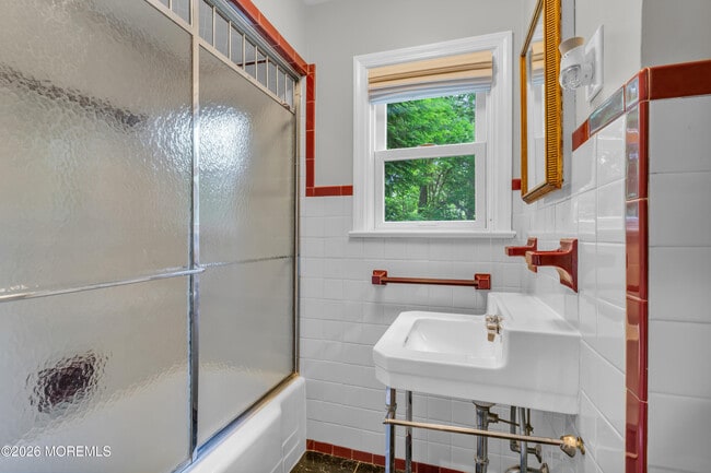Building Photo - 17 Hilltop Terrace N