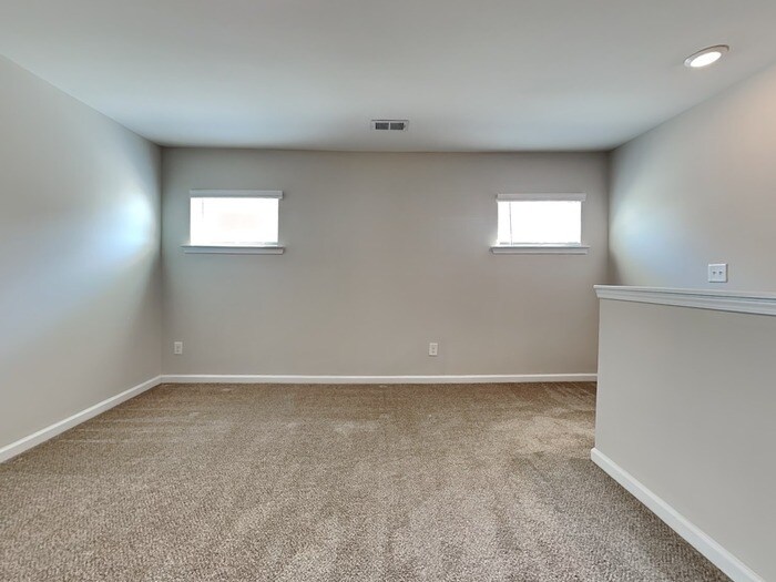 Building Photo - 75 Blue Fescue Way