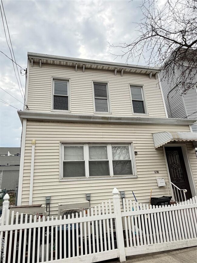 Building Photo - 20-27 121st St