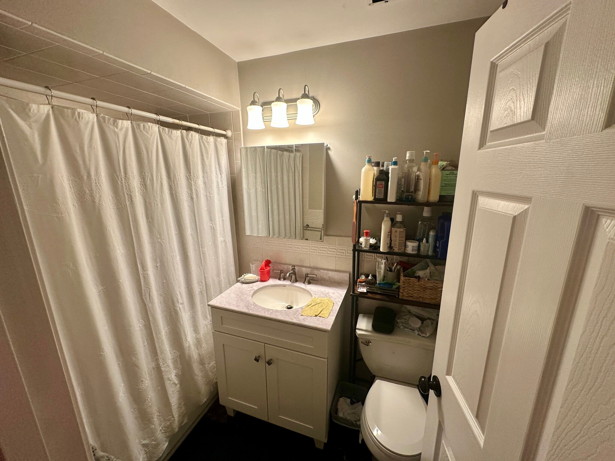 Building Photo - 327 Edgewood Rd