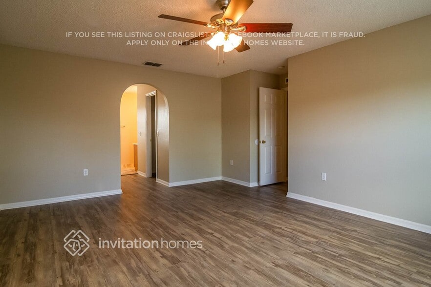 Building Photo - 16832 Cornerwood Dr