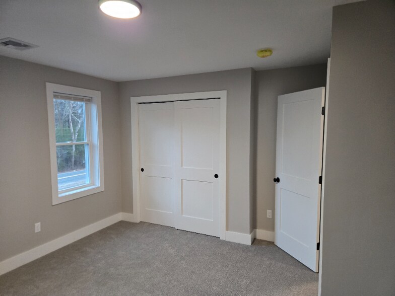 Building Photo - 18 Vernon St