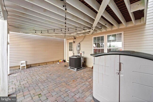 Building Photo - 25427 Elm Terrace